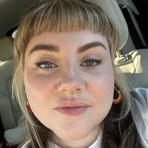 Meet your Posher, Tovah